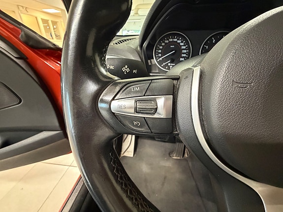 BMW 118d 9 of 11