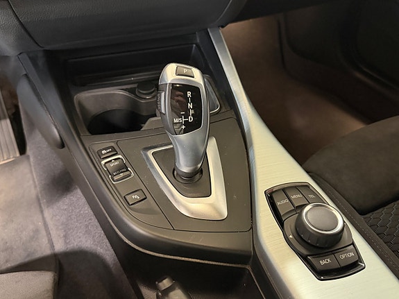 BMW 118d 7 of 11