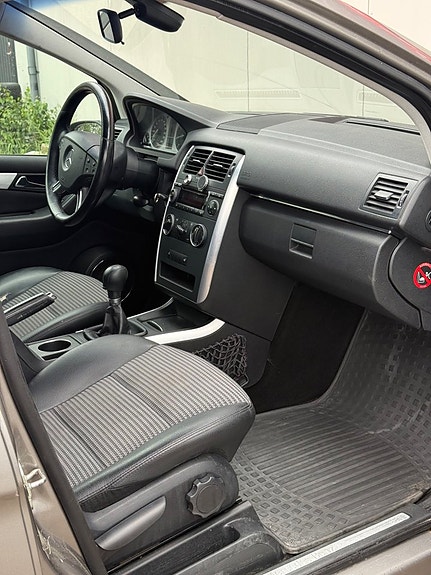 Mercedes-Benz B170 8 of 14