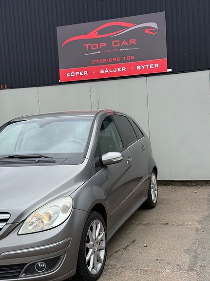Mercedes-Benz B170 3 of 5