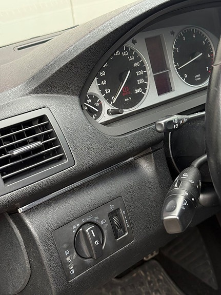 Mercedes-Benz B170 10 of 14