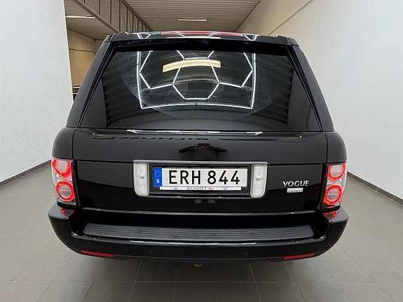Land Rover Range Rover 9 of 19
