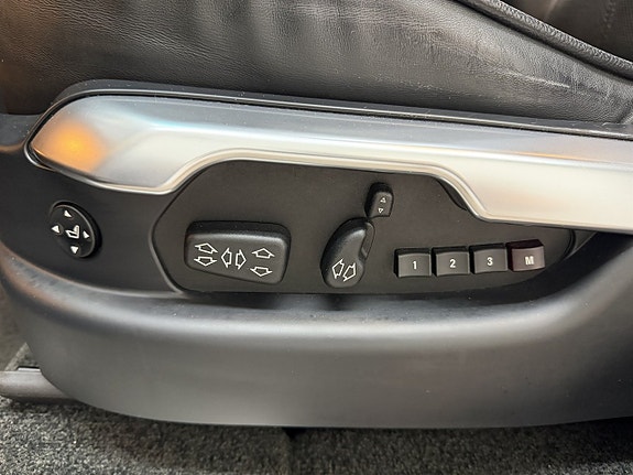 Land Rover Range Rover 16 of 19