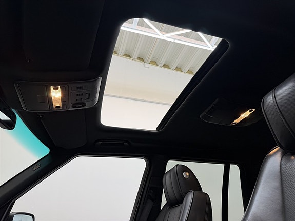 Land Rover Range Rover 4 of 5