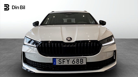 Skoda Superb 4 of 5