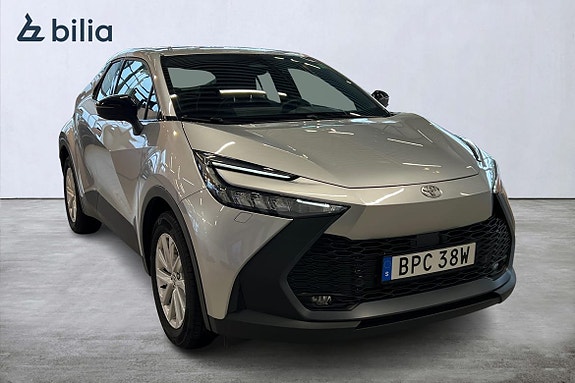 Toyota C-HR 19 of 22
