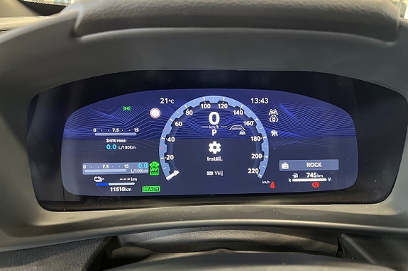 Toyota C-HR 15 of 22
