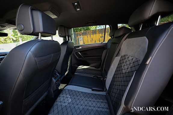 Volkswagen Tiguan Allspace 12 of 18