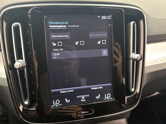 Volvo XC40 20 of 30