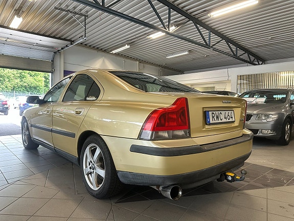 Volvo S60 5 of 5