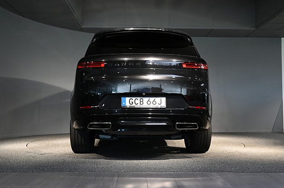 Land Rover Range Rover Sport 5 of 5