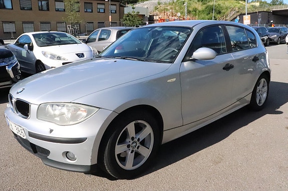 BMW 116i 5 of 5