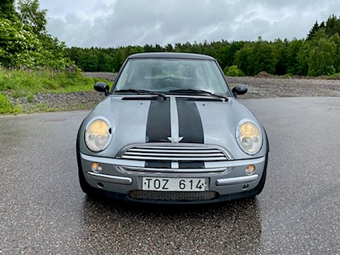 MINI Cooper 2 of 5