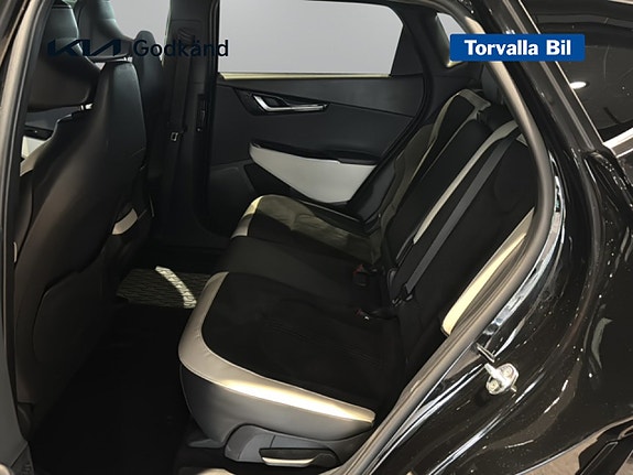 Kia EV6 9 of 14