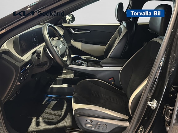 Kia EV6 8 of 14