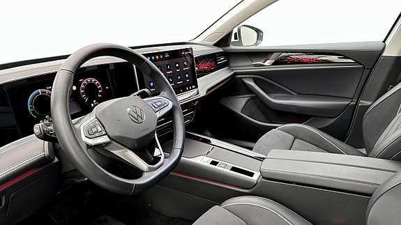 Volkswagen Passat 7 of 19
