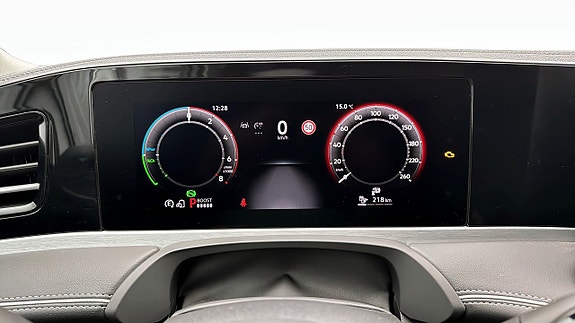 Volkswagen Passat 13 of 19