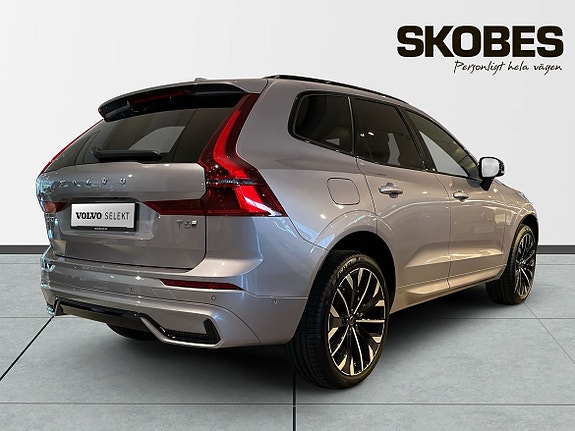 Volvo XC60 8 of 20