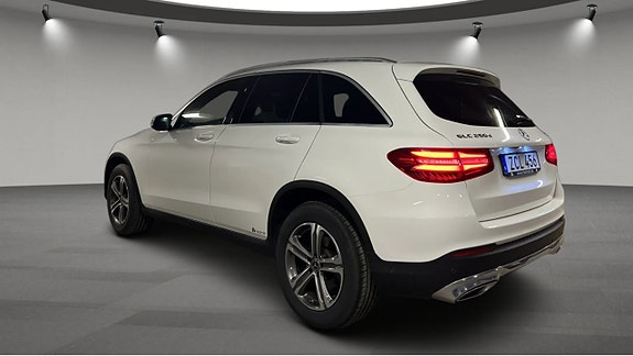 Mercedes-Benz GLC250 d 4 of 5