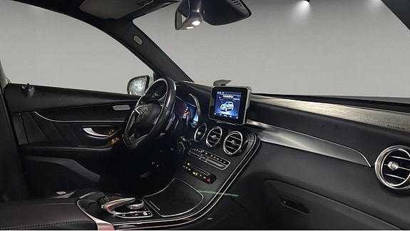 Mercedes-Benz GLC250 d 7 of 9