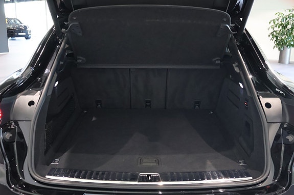 Porsche Cayenne 9 of 25