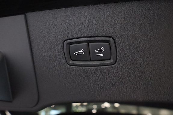 Porsche Cayenne 10 of 25