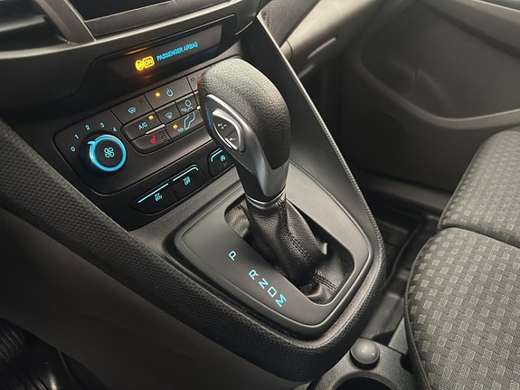 Ford Transit Connect 23 of 29