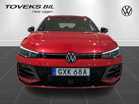 Volkswagen Passat 8 of 25