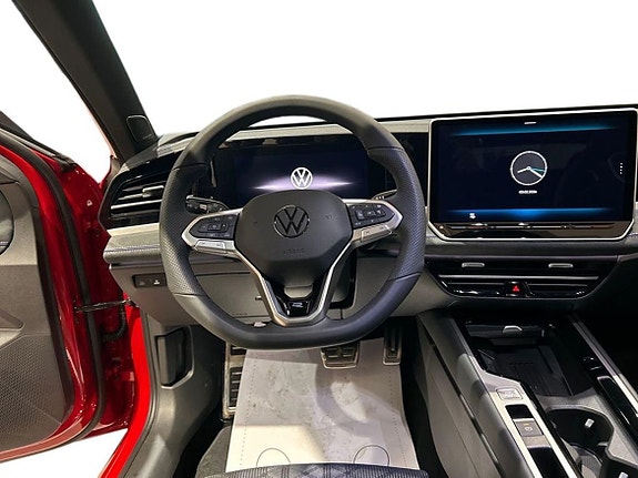 Volkswagen Passat 11 of 25