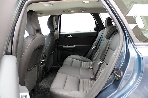 Volvo V50 15 of 23