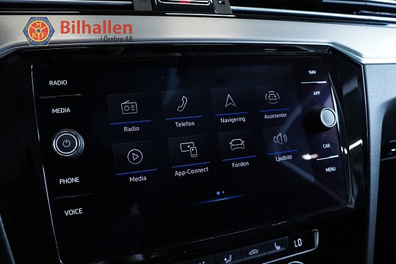 Volkswagen Passat Alltrack 21 of 27