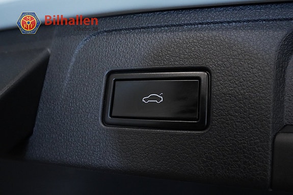 Volkswagen Passat Alltrack 10 of 27