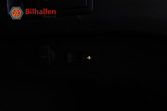 Volkswagen Passat Alltrack 11 of 27