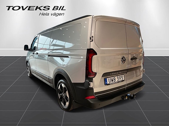 Volkswagen Transporter 3 of 5