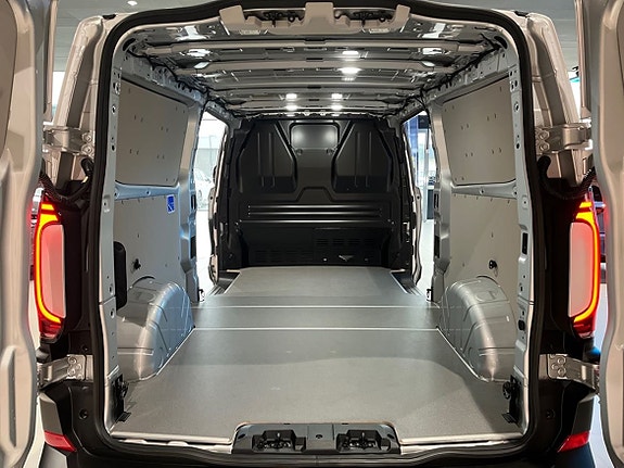 Volkswagen Transporter 14 of 27