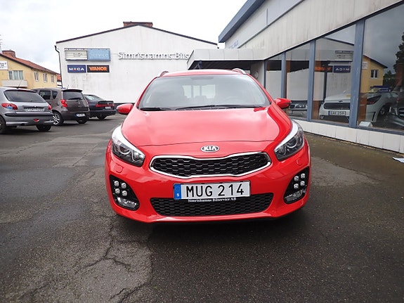 Kia Ceed 2 of 5