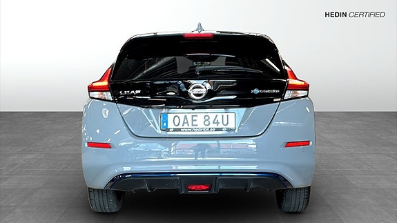 Nissan Leaf 7 of 17