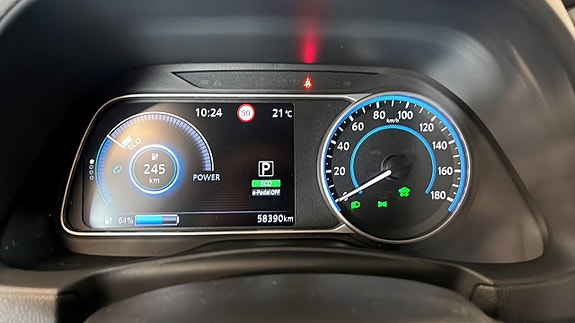 Nissan Leaf 14 of 17