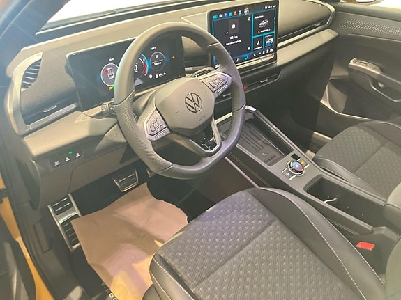 Volkswagen T-Roc 7 of 19