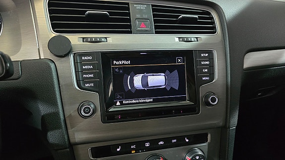 Volkswagen Golf I 21 of 23