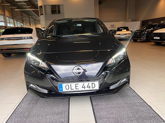 Nissan Leaf 2 of 5