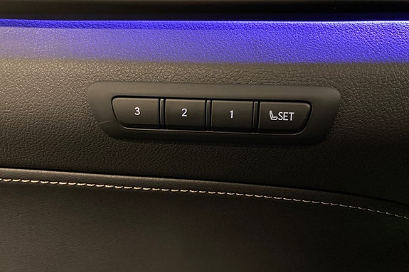 Lexus NX450h+ 18 of 24