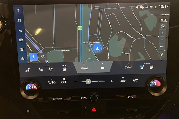 Lexus NX450h+ 13 of 24