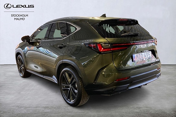 Lexus NX450h+ 3 of 5