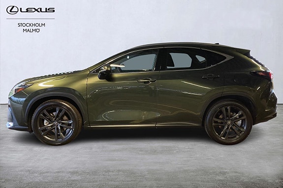 Lexus NX450h+ 2 of 5