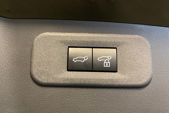 Lexus NX450h+ 15 of 24