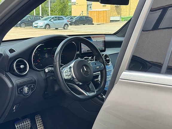 Mercedes-Benz GLC300 de 5 of 5