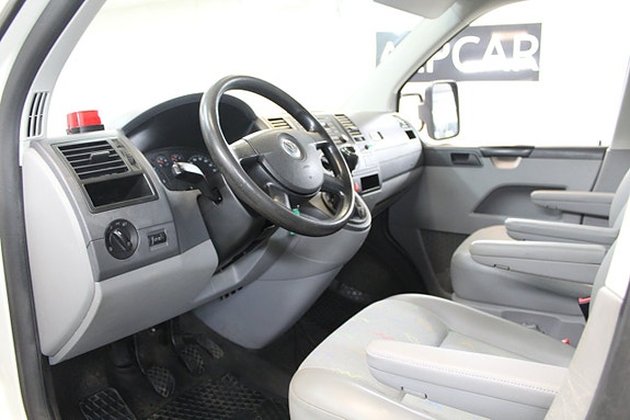 Volkswagen Transporter 13 of 21