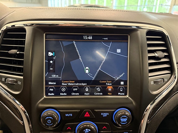 Jeep Grand Cherokee 18 of 19
