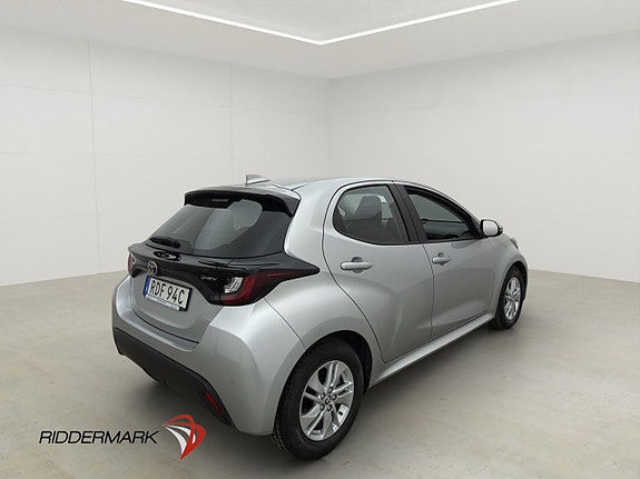 Toyota Yaris 8 of 29